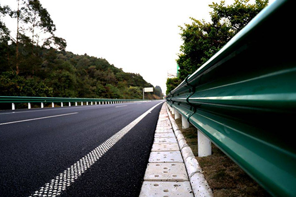 濮阳高速公路护栏的常用类型